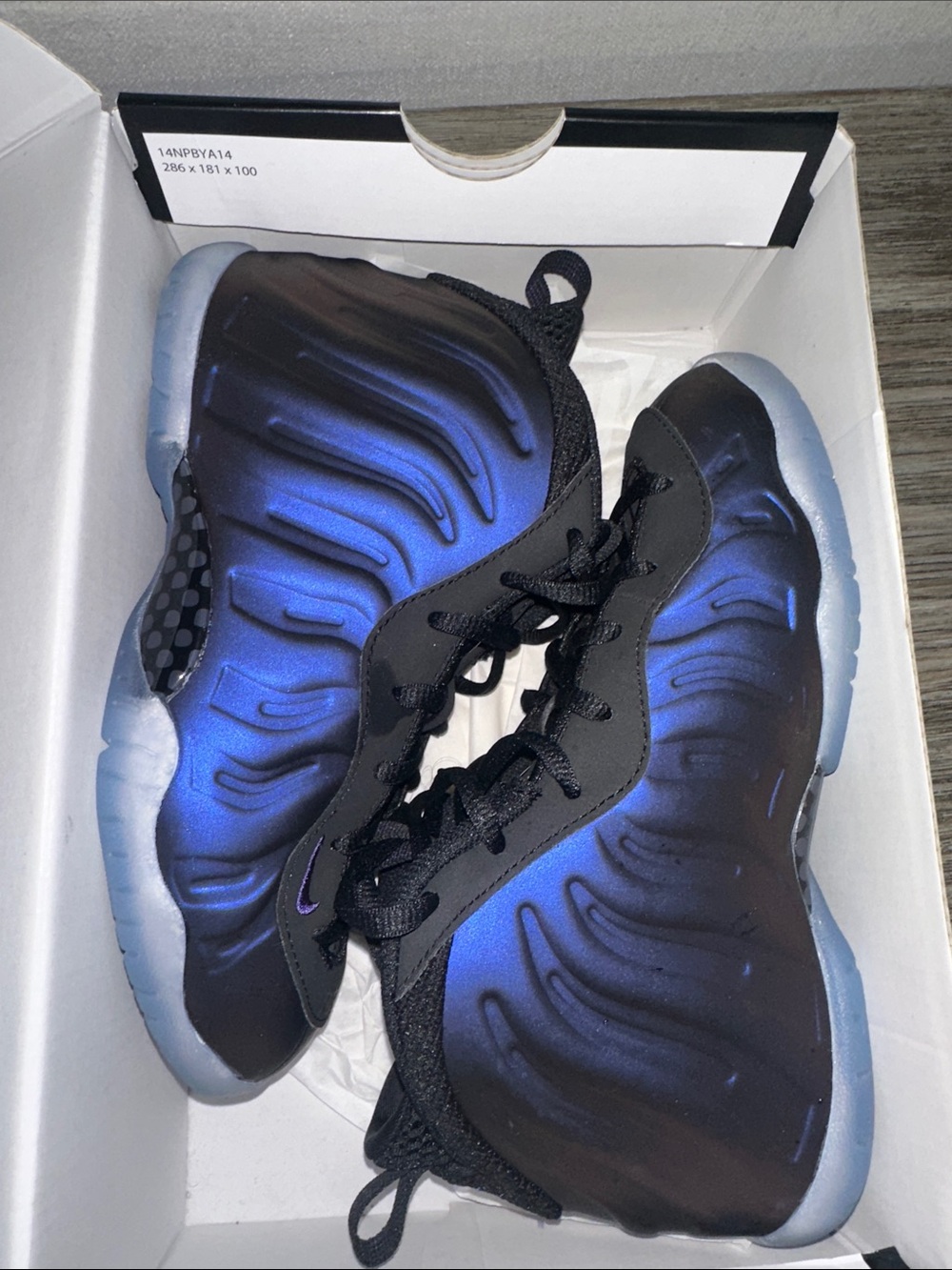 NIKE LITTLE POSITE ONE 'BLACK AND VARSITY PURPLE' 2Y worn once